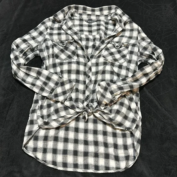 Volcom Plaid Button Up, Large - Picture 2 of 3